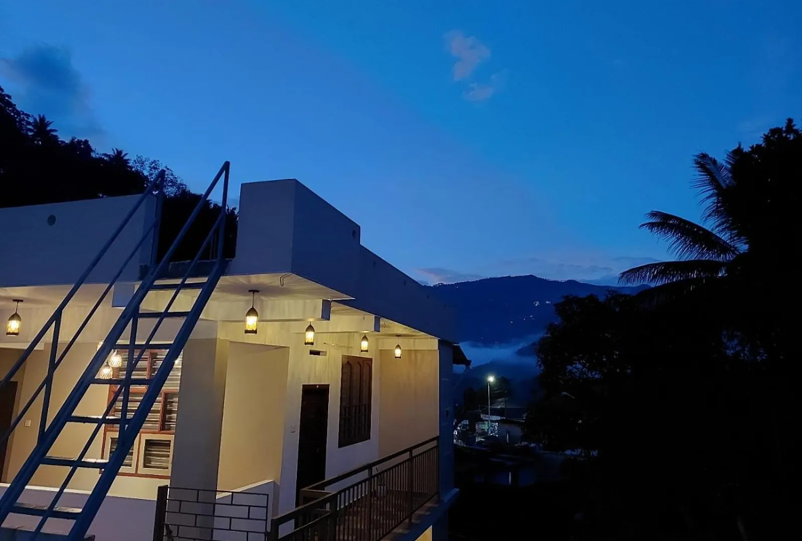 Karthika Homes Anachal Homestay