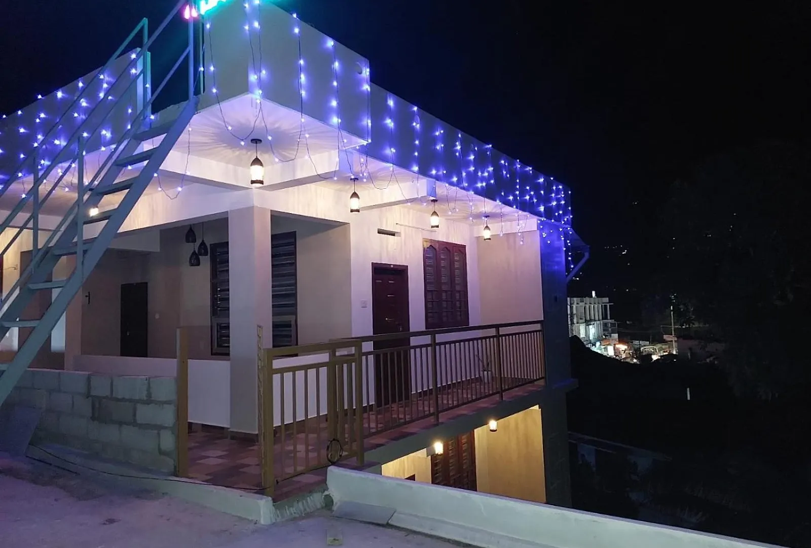 Homestay Karthika Homes Anachal